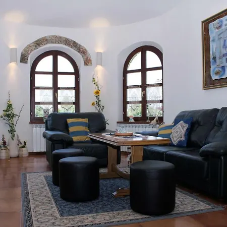 Luxury With A Swimming Pool Belavici, Marcana - 3028